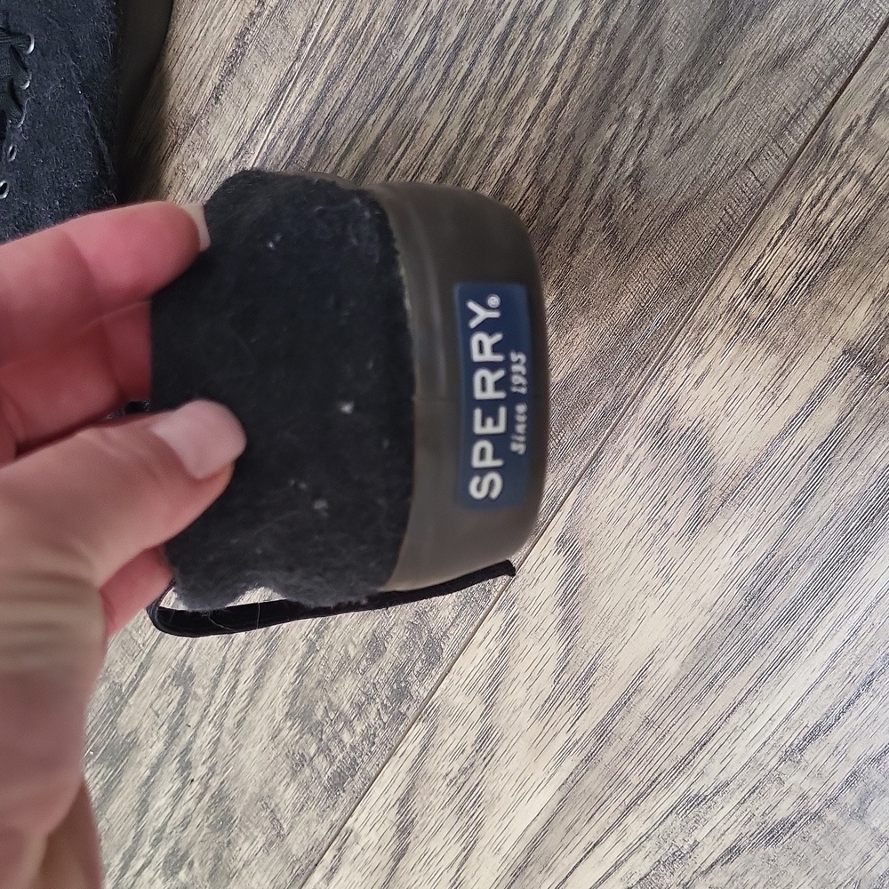 Sperry - Picture 3 of 5